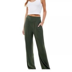 Kingston Grey Juniors' Smocked Wide-leg Pants Color: Green Size: Small